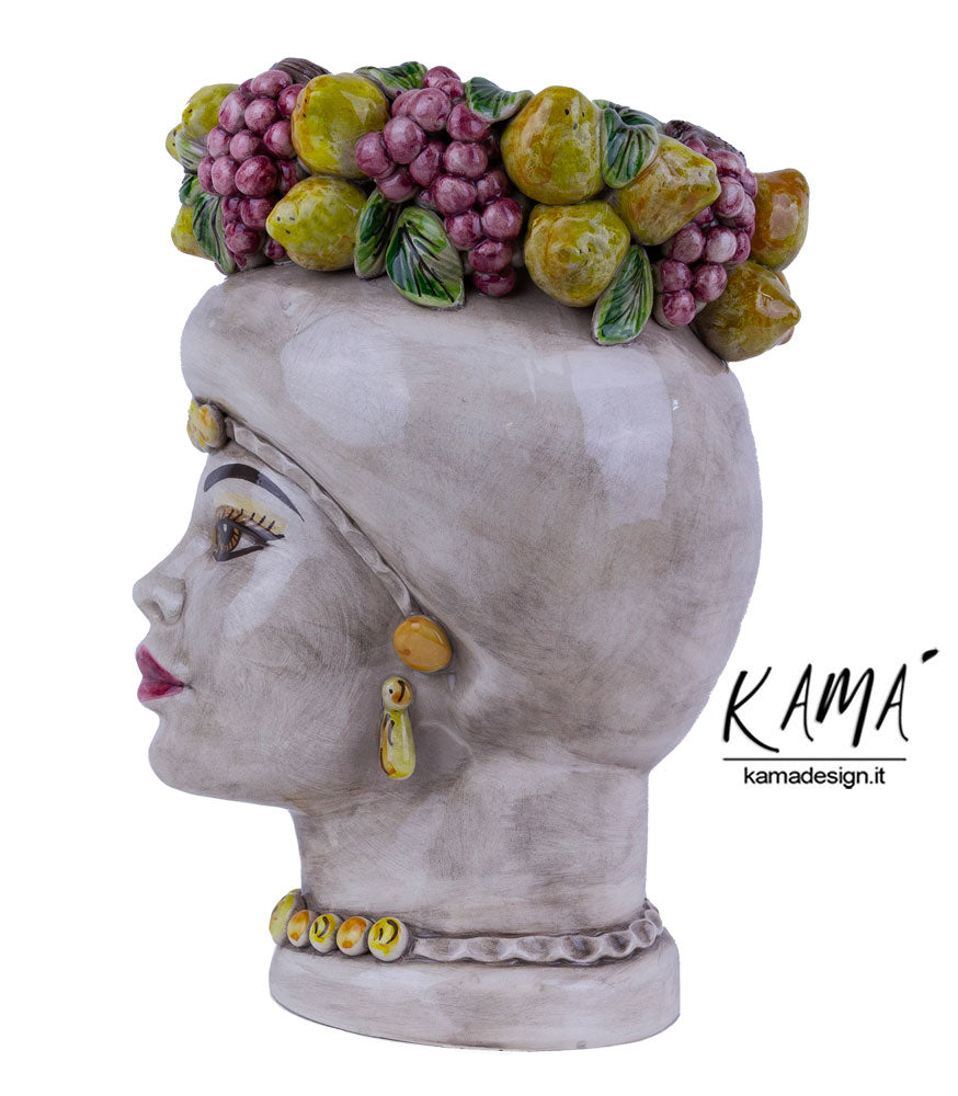 coppia teste di moro con frutta