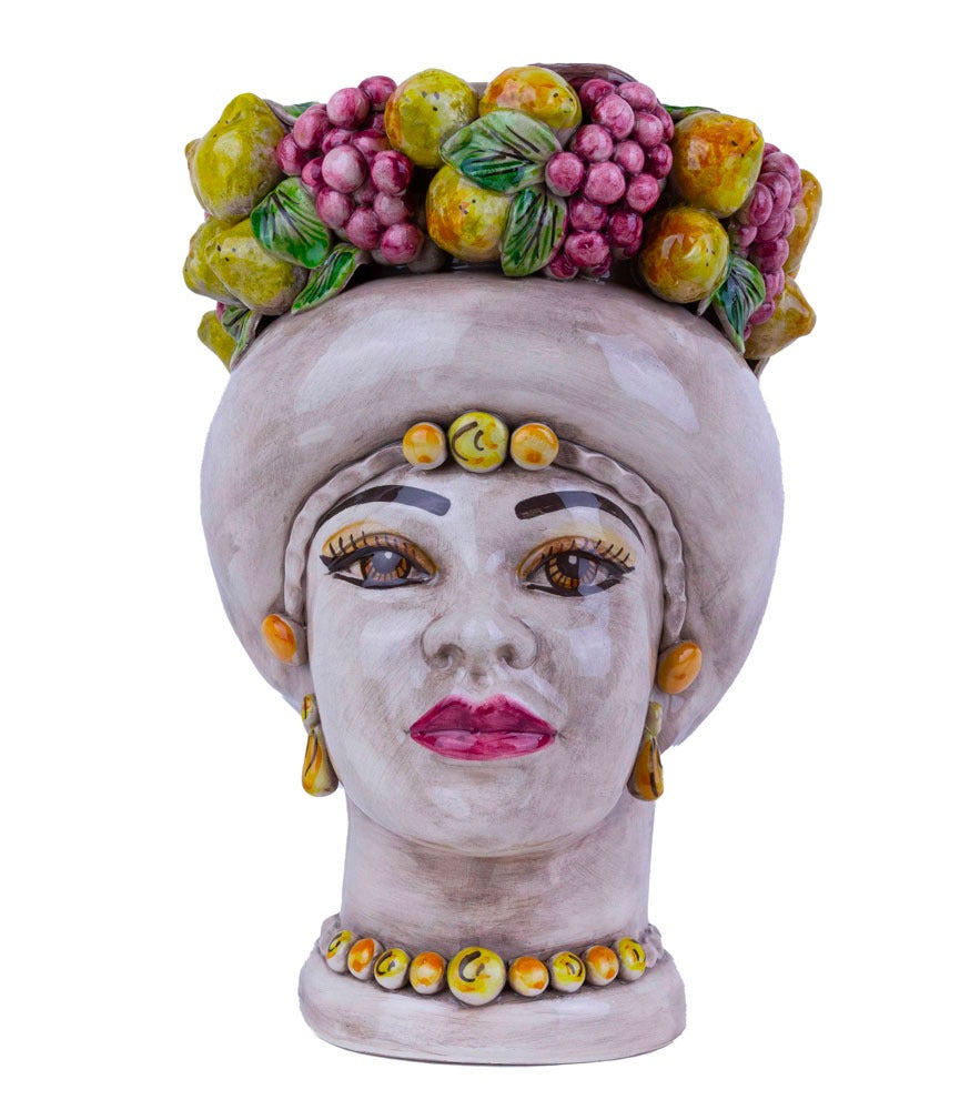 coppia teste di moro con frutta